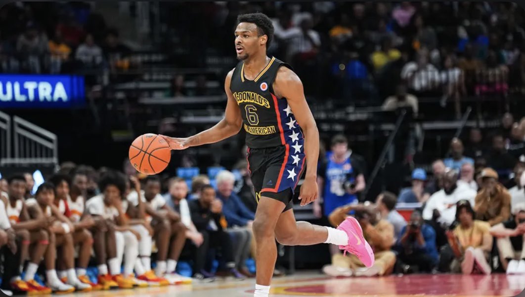 BREAKING: 5 star G Bronny James has committed to Cincinnati. Bronny chose UC after he saw his father’s video saying “Go Bearcats”.

Bronny chose UC over Oregon, USC, and Ohio State.