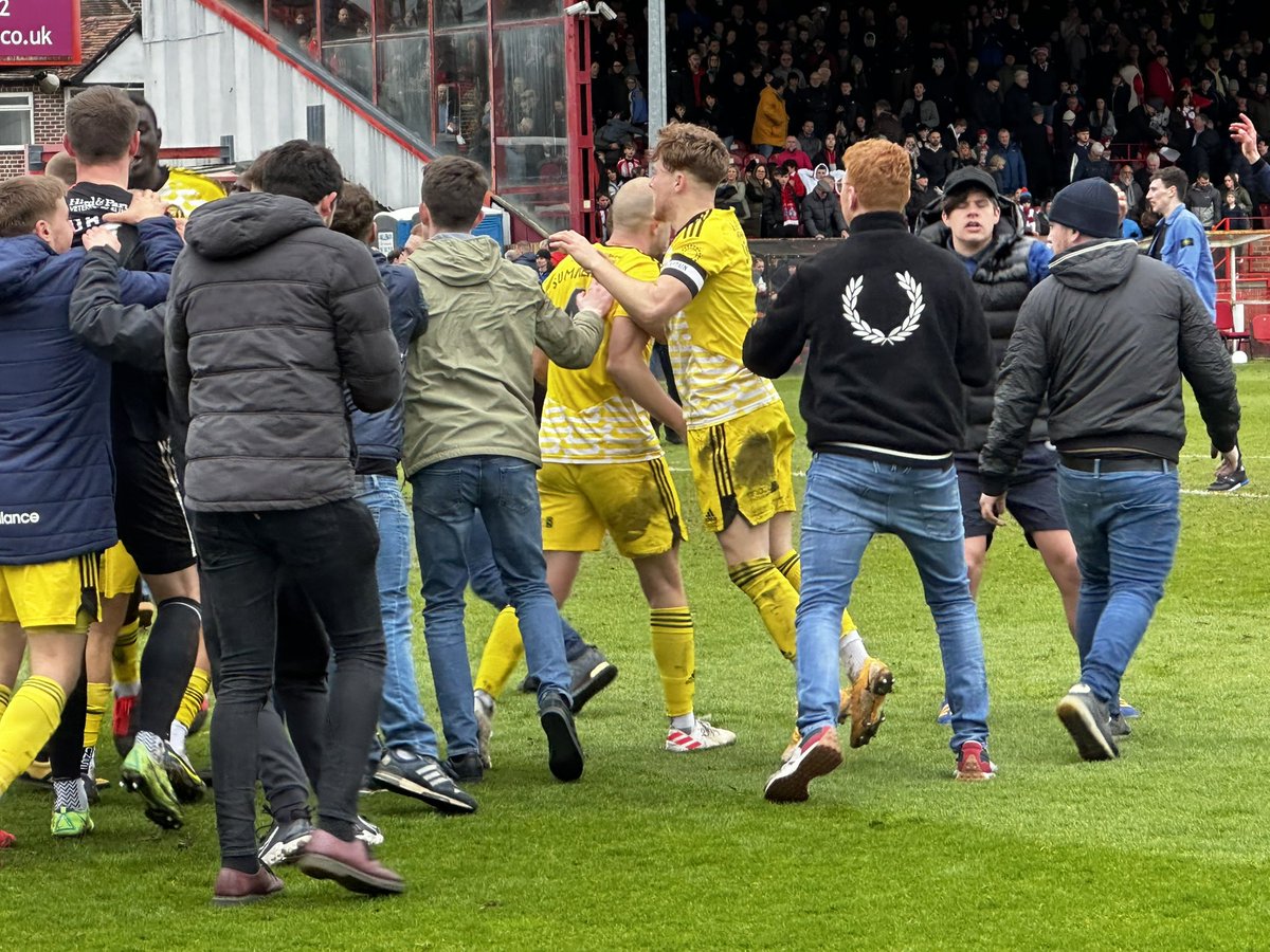 Wembley, Wembley we’re the famous Halifax Town and we’re off to Wembley @FCHTOnline win on pens v  @altrinchamfc #IsuzuFATrophy