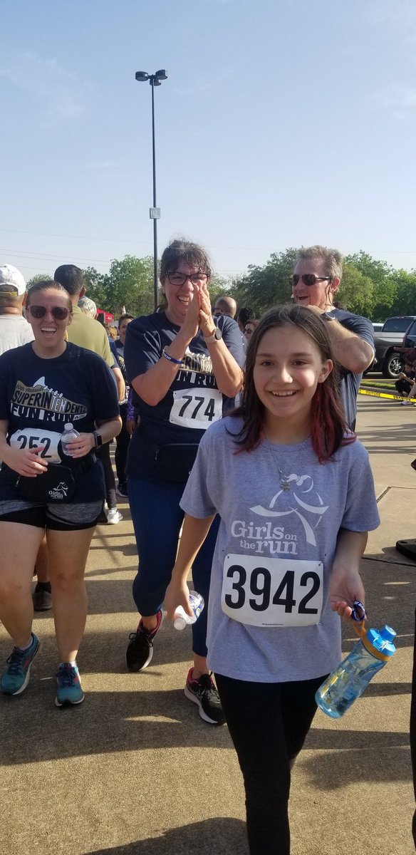 jacahern's tweet photo. Great day to be @CFISDEmmott Eagle! Started my day  &amp; ended it with friends...celebrating our #eaglepride.  Thank You crew for joining the best ever #CFISDFunRun 10th anniversary 🤩 We did it! @CounselorShaikh @HurbanisJackie @lsaintes @YRCharles32 #watchusGlow #CFISDspirit https://t.co/bAMCT2izZR
