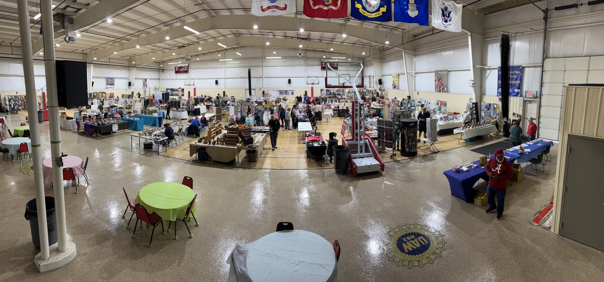 kj3ash57's tweet photo. Spring Craft and Vendor Fair happening today and tomorrow 10 am - 4 pm. 3000 Fern Valley Rd. Louisville, KY 40213 https://t.co/MyQt6nwwx1
