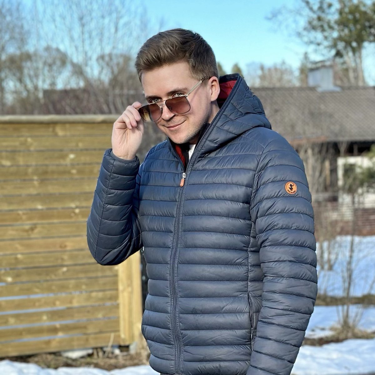 Toiminnan 🦸‍♂️ mies kiittää ja kumartaa! 

Vaalit ovat aina iso projekti. Olen tehnyt tänään päätökseensä tulevaa eduskuntavaalikampanjaani jo yli vuoden ja kuluttanut siihen satoja tunteja. 

Mitään vaaleja ei kuitenkaan koskaan tehdä yksin, ja siksi haluankin kiittää kaikkia,