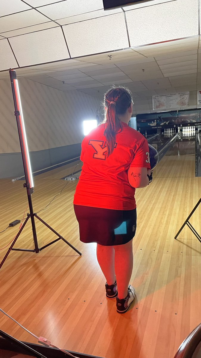 Youngstown State Bowling 🐧 🎳 tweet media