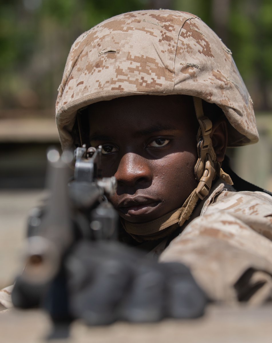 USMC's tweet photo. #Recruits complete the Day Movement Course during Basic Warrior Training aboard @MCRDPI, March 29.
Basic Warrior Training is a week-long training event teaching recruits the basics of combat survival and rifle maneuvers.
#RecruitTraining #USMC247 https://t.co/THGlIsuiP7