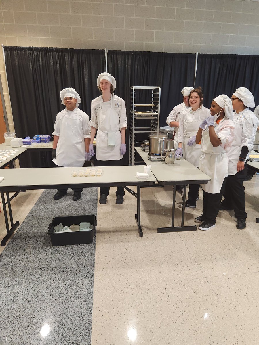 CHHS Culinary Arts tweet media