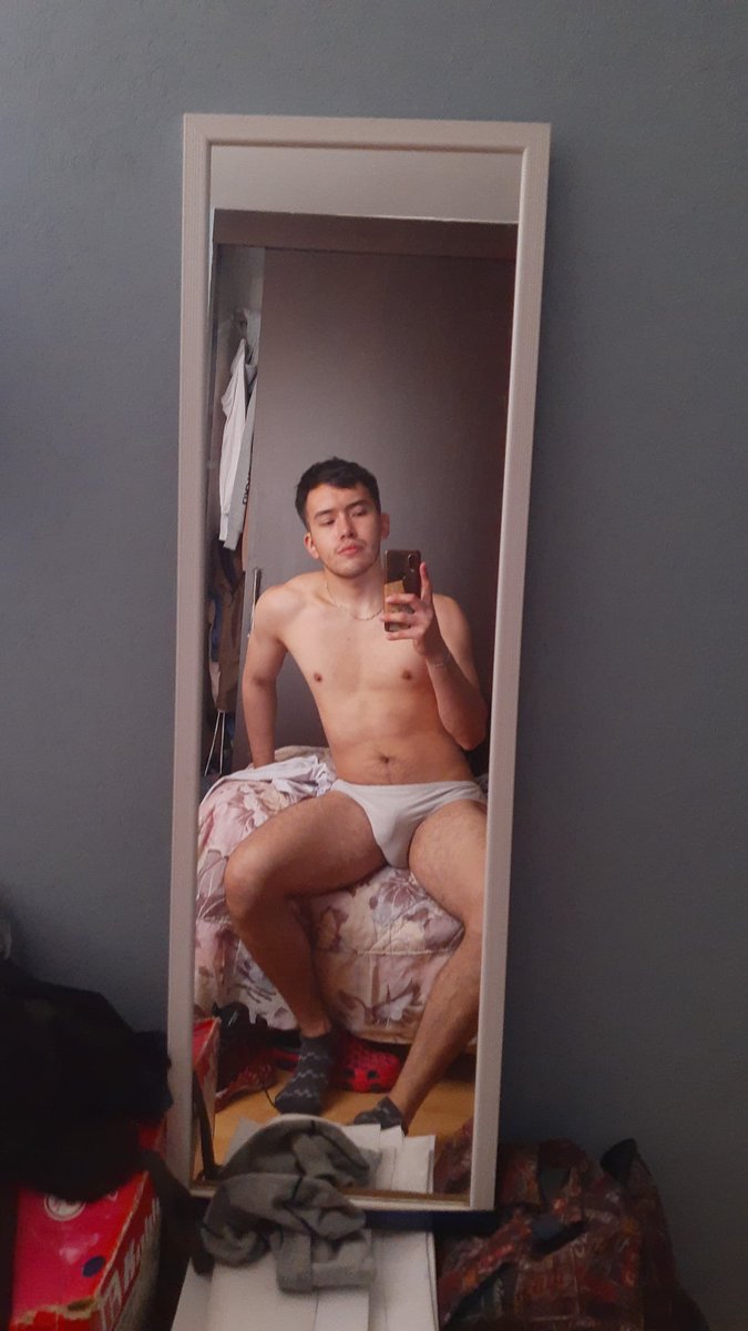 ca_gotea's tweet photo. Vamos a portarnos mal quien quiere grabar conmigo 
@hub____5 
@radargaymx 
@RtGayLatino 
https://t.co/PHhk2HdGgP https://t.co/3CGyk52mgr