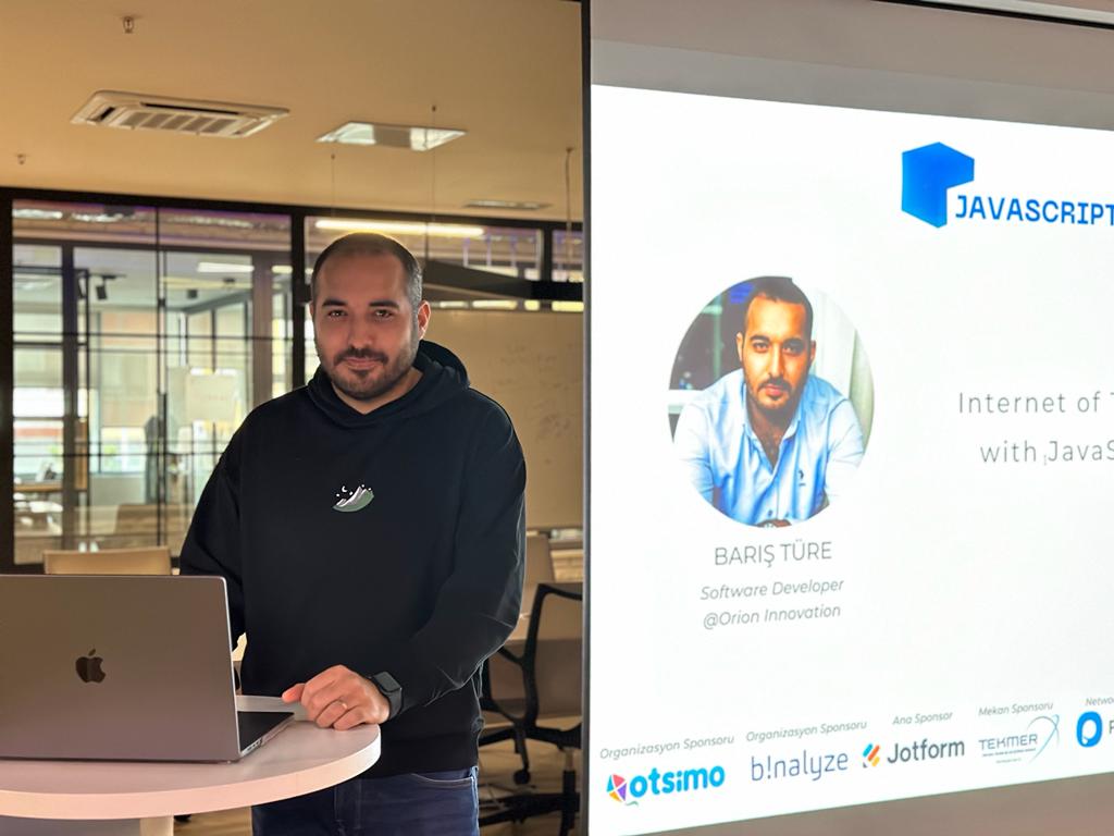JavaScriptSess1's tweet image. Barış Türe'nin "Internet of Things with JavaScript" sunumuyla başladık!🥳
@otsimo @binalyze @JotformTurkiye @AnkaraTekmer @popupsmartcom @hop_turkiye @AppSamurai @Storyly_io