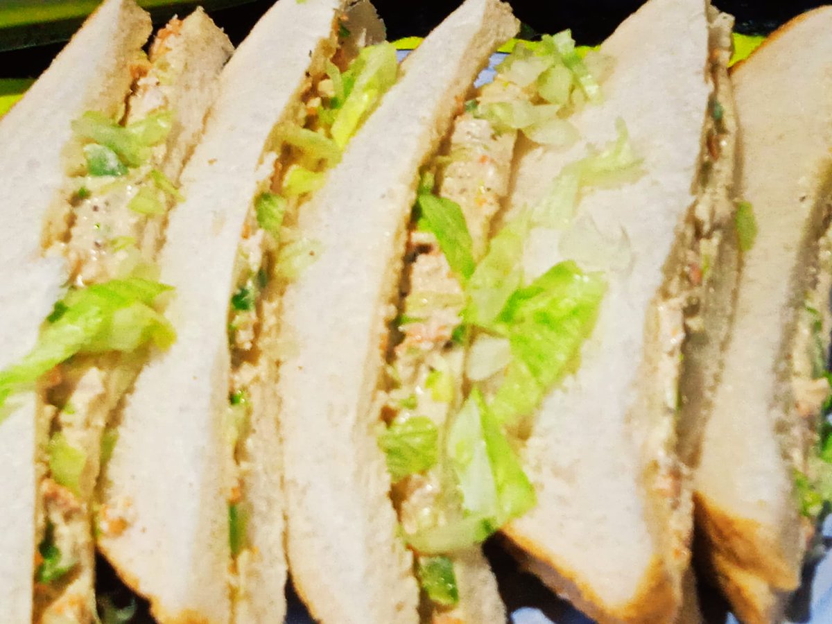 NusratKitchen's tweet photo. Chicken &amp; Vegetable Sandwich

For more Items, advance Order, DM at https://t.co/nurMr3xI26 https://t.co/3hUsrzxiXv #desifoods 
#halalfood #halal #pakistanifood #homemadefood #belfast #newtownards #bangor #donaghadee #comber #dundonald #chickensandwich #vegetablessandwich https://t.co/MkluscHdOT