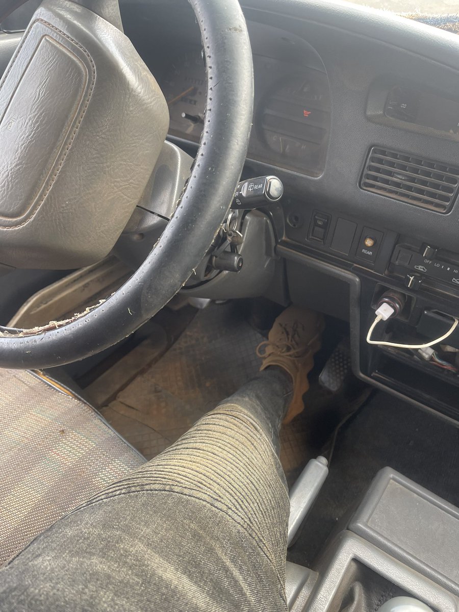 bakitock's tweet photo. Assisting the driver to press breaks while he’s settling “control” 😂💔 https://t.co/0xkvOhRnsv