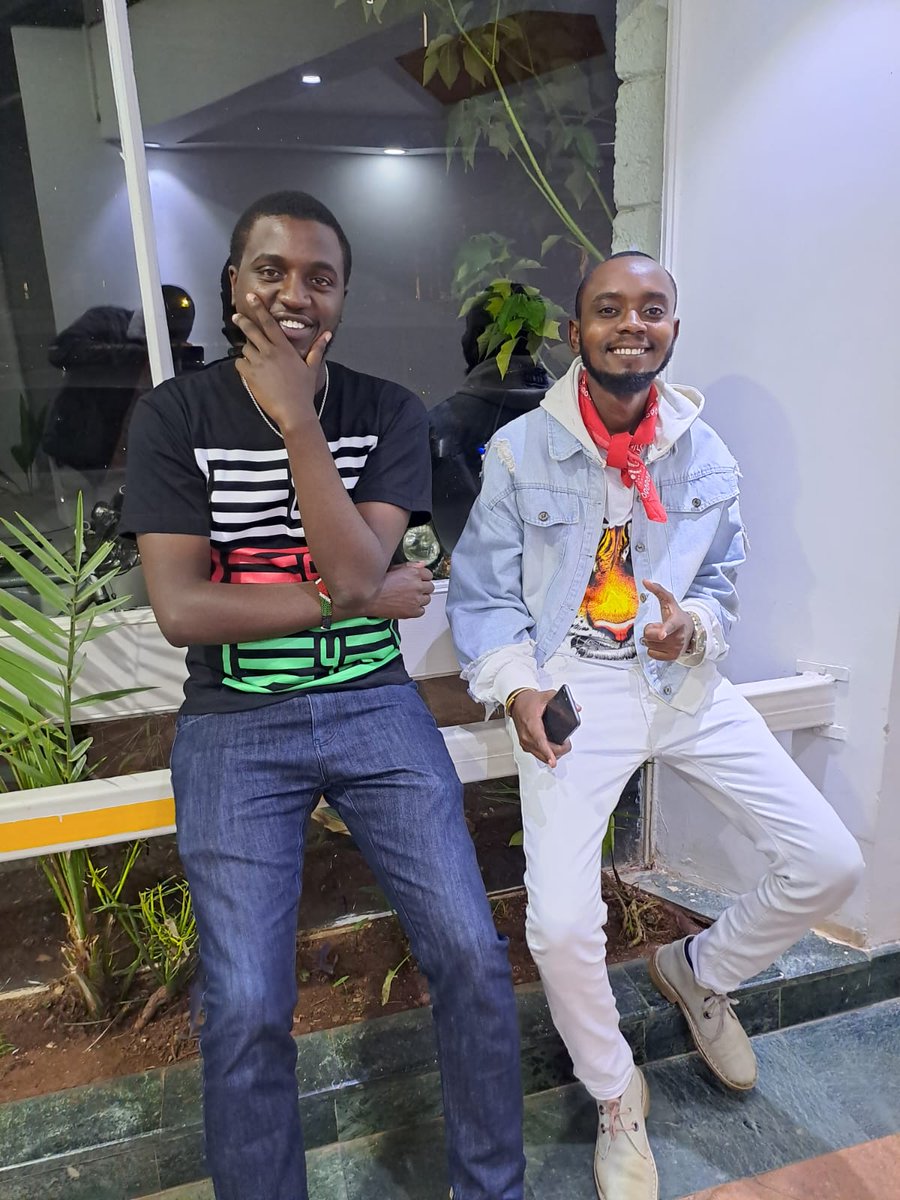 Ni ile masaa yetu na Dj D-Rage pamoja na Mally Moses! Request gani itakunice leo?#InnaYardReggae