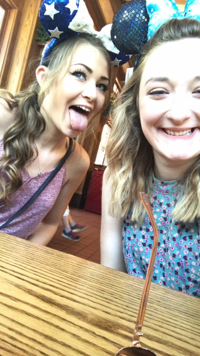 CarlaaCoffee's tweet photo. Happy birthday to my little sister! 
@ItsBambzi 
I love you so so much!!! I hope you have a wonderful birthday!💖💖💖💖 https://t.co/KkX5XYOumC