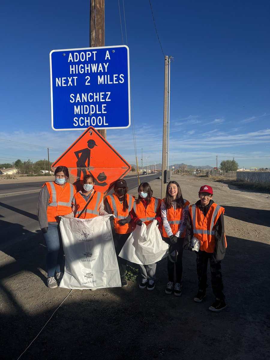 SSMS_AlvarezE's tweet photo. How our Saturday morning started, went and ended!!! Awesome #Warriors #AVID #STUCO participated in #Adoptahighway. Our students are always up to something great! Thank @iserra01_ssms!  @SSanchez_MS @JGOMEZ_SSMS @ACarroll_SSMS https://t.co/NWNWXCm4Nx