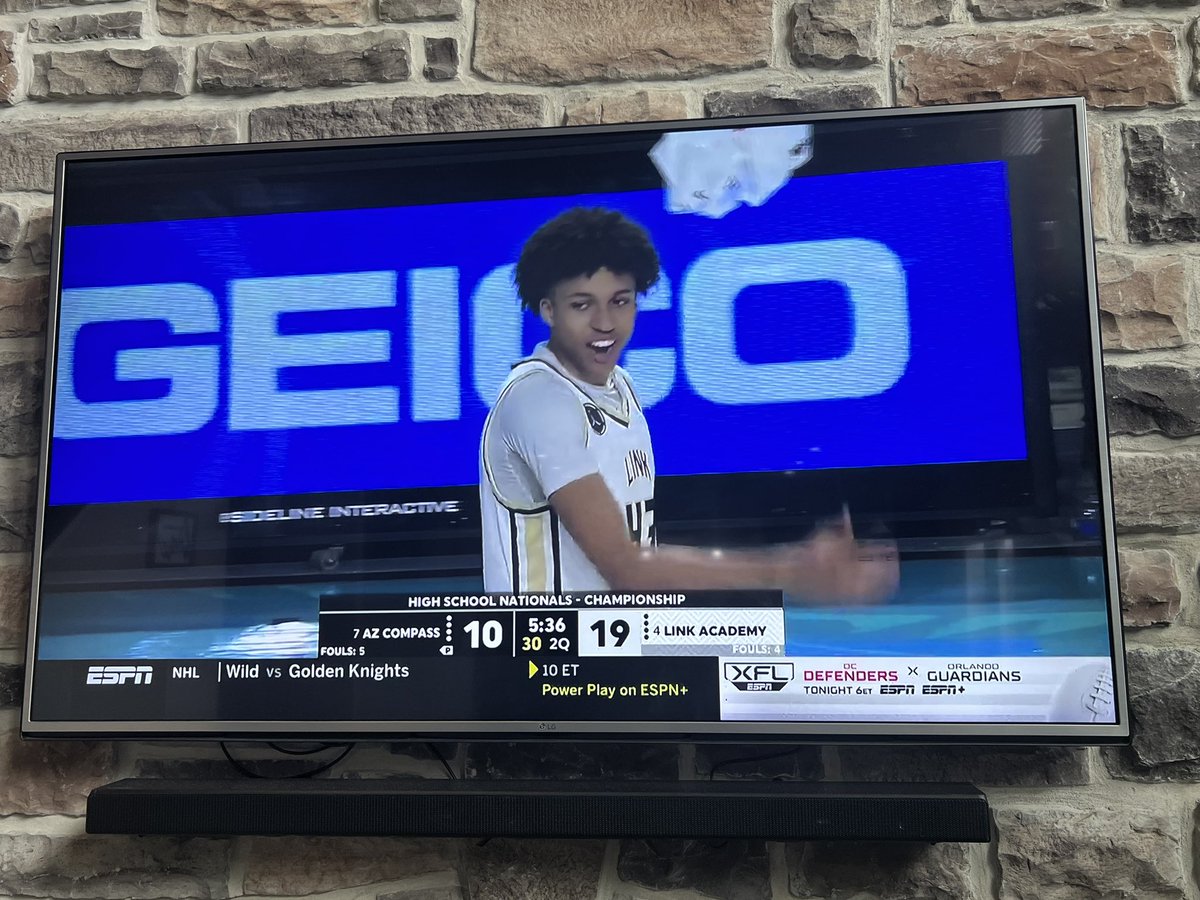nbryantnp's tweet photo. Watching Link Academy 🏀 Let’s go! @DruryCoachCarr @TanyaCarr1 https://t.co/ZcYVZuWN2N