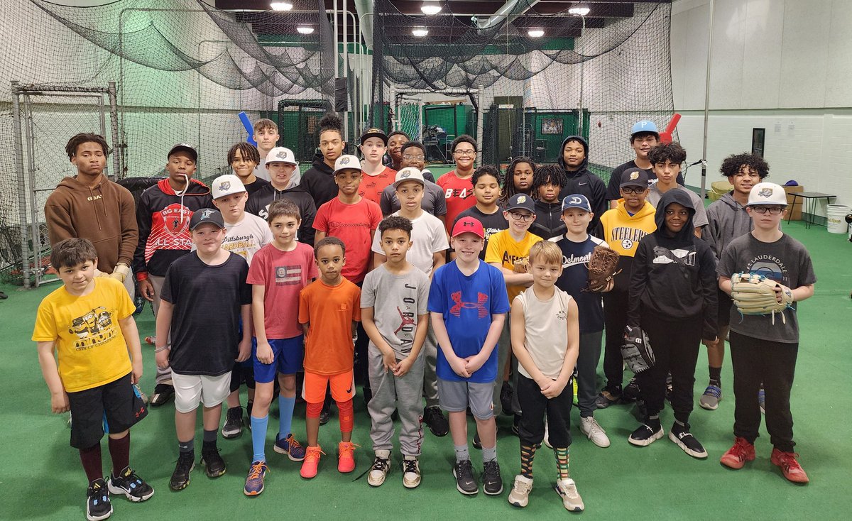 Wrapped up our final 9U &amp; 13U BASEPATH camps this morning. These young men improved immensely over the winter &amp; we are excited to see them play this spring!

S/o to our HS student-athletes <a href="/BBREEZY1206/">BBREEZY</a>, <a href="/helwich_m/">Chad M Helwich Jr</a>, &amp; <a href="/arxcccc/">Aric White Jr</a> for volunteering &amp; paving the way for the next crop!