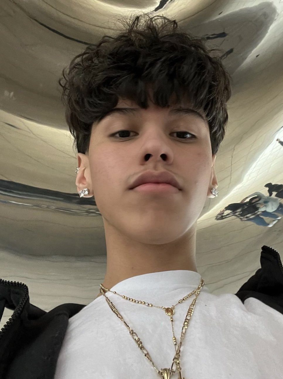 Frenchy (ppch1ves) / Twitter