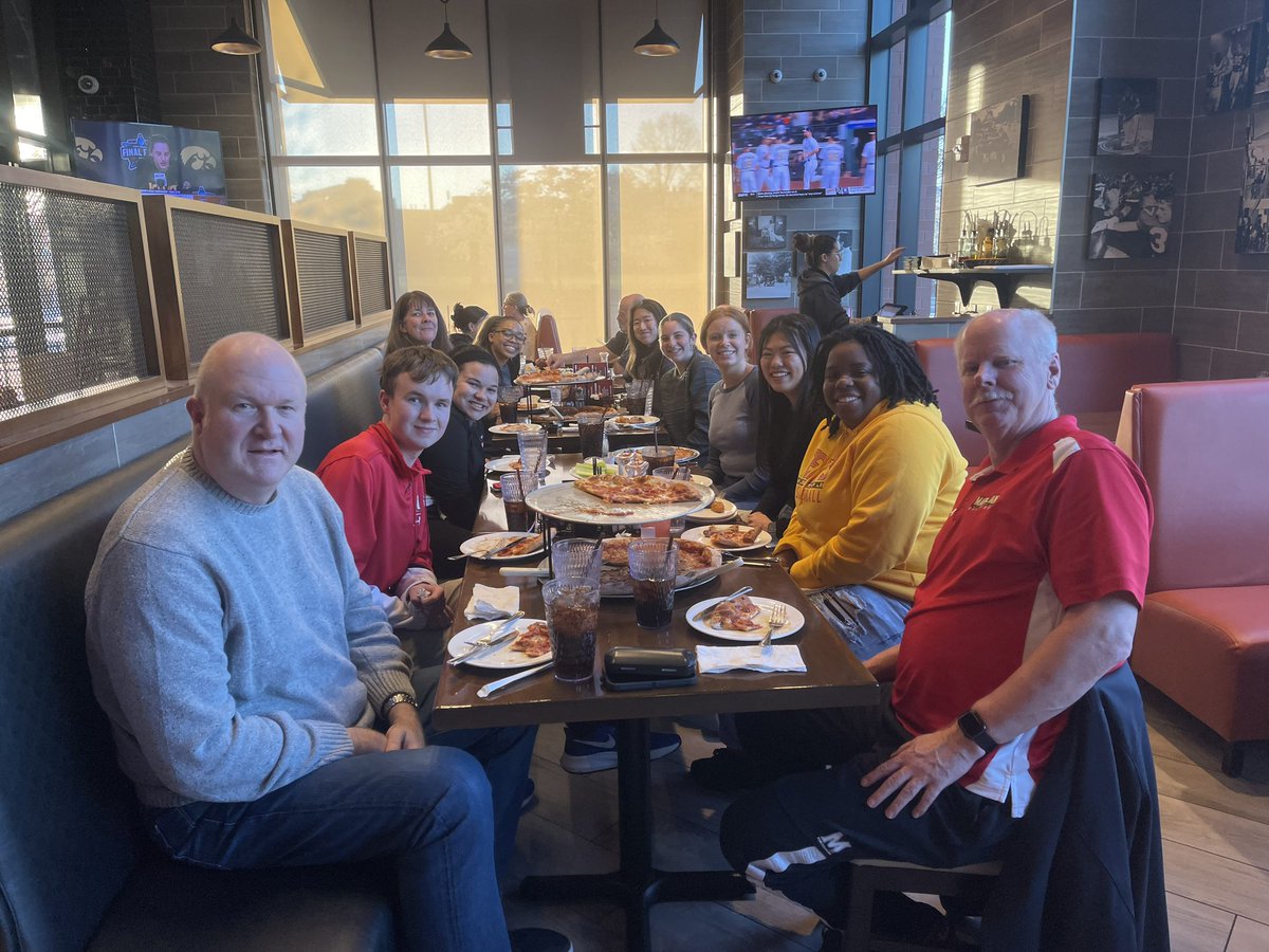 BIG big big thank you to Kelly, Ed, Scott, and Bradley for our big family dinner this week!! You guys truly made us feel so appreciated and we can’t wait to catch up with you all next season❤️