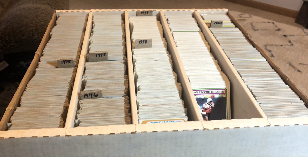 Set Builders
I got in a collection of Topps 🏈 1975-1980 
mostly EX or better with some lower

No huge names or big $ RC’s, but some stars &amp; tons of commons 

75-77 commons $1.50 each
78-81 commons $1 each

Bulk pricing available 

1-4 cards $1 PWE
5-8 cards $2 PWE
9+ is $3 BMWT