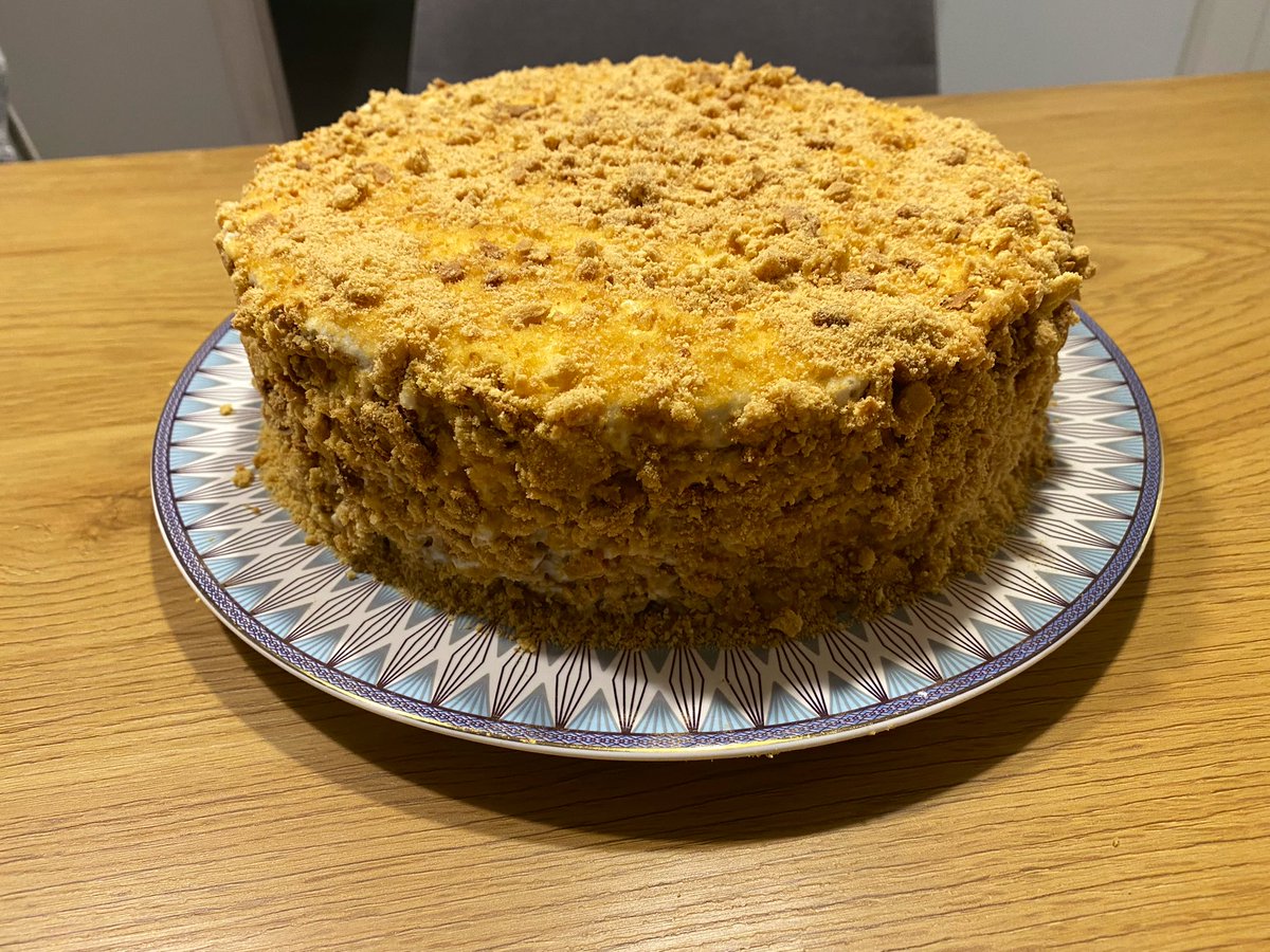 AHoliachenko's tweet photo. Hello hello 

Looks like I finally did it! (With help of my husband, of course).

On our way (with this cake) to my parents to congratulate @marrafinn with her latest release 💃🏻

Hope it is at least tasty 😅 https://t.co/WehF0QvLB7