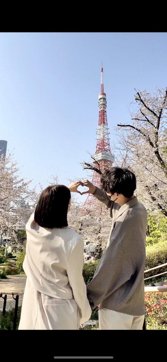 168_cherry2's tweet photo. @tokyotower_333 東京タワー近くの桜並木🗼🌸 とっても綺麗だった🌸🤍✨

彼と行けて嬉しかったなぁ🤭💡💭
ハート🫶🏻作ったよ♡

#東京タワー  #桜  #桜スポット  #さくら
 #CherryBlossom  #東京観光  #日常垢  #日常垢さんと繋がりたい  #淡色女子  #カップル  #カップルコーデ  #春コーデ https://t.co/VsxnGAeaZG