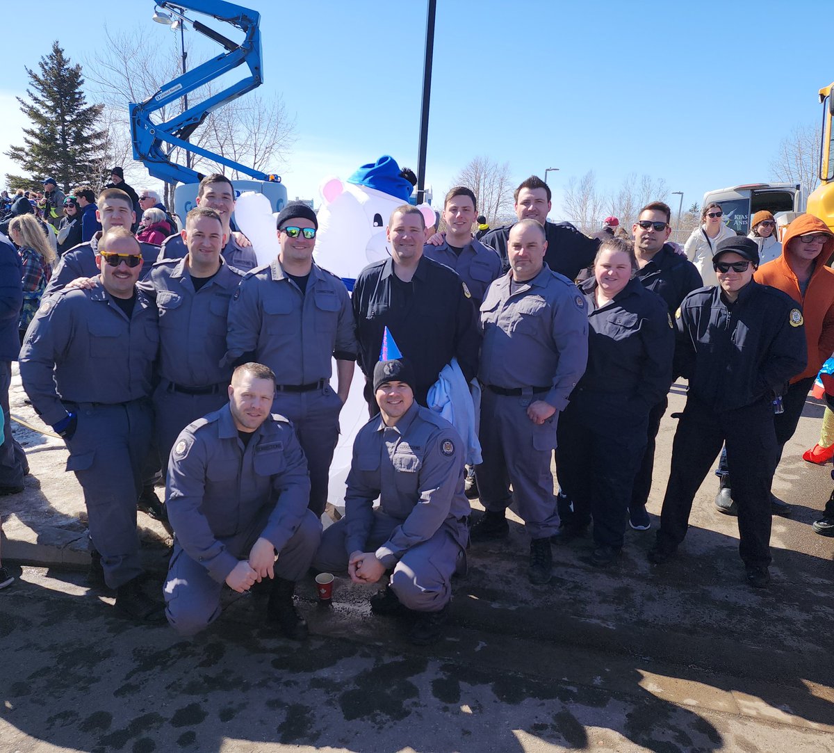 Thanks to everyone who donated to the Thunder Bay Corrections and Thunder Bay ICIT Polar Bear Plunge Teams! Lake Superior was... refreshing 😂🥶