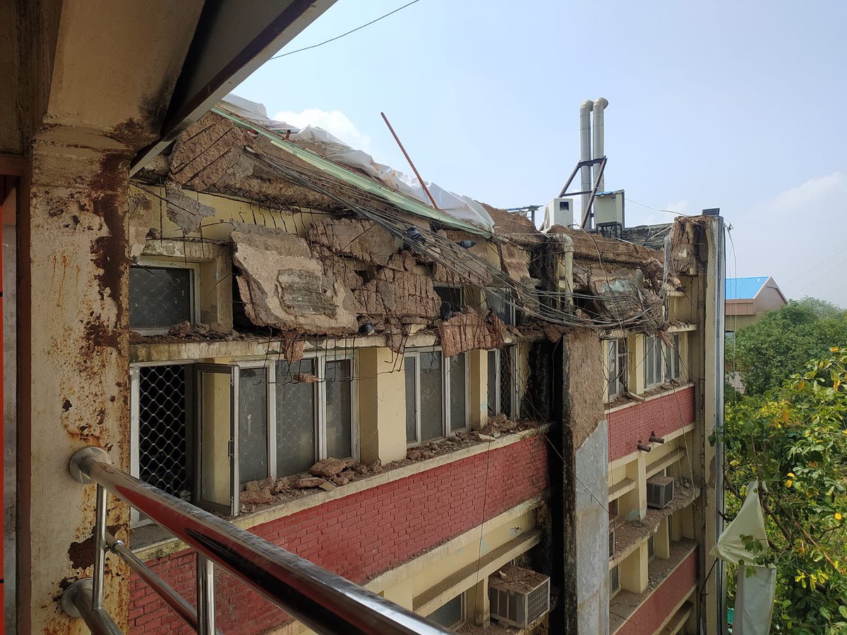 asees__singh's tweet photo. Look at how government colleges are collapsing and money is being spent to create pseudo-structures from metallic frames on old, dilapidated buildings. This is a picture from DIPSAR, after the recent thunderstorm last week
@EduMinOfIndia @CMODelhi @DelhiGovDigital https://t.co/60g7wqcvJI