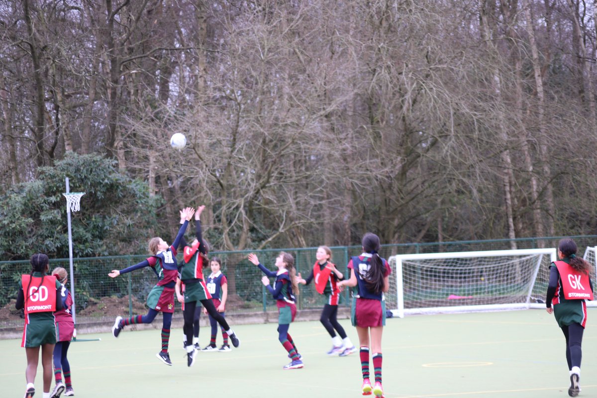 BWPSport's tweet photo. Thank you to all 16 teams who supported our inaugural Beechwood Park U11 5-a-side tournament this term!
Beechwood boys team placed 5th, girls team 7th and mixed team 15th.
Well done to @heathmountsch who were crowned our first champions!
#thefirstofmany #teamnetball https://t.co/Buq8qdPbfh