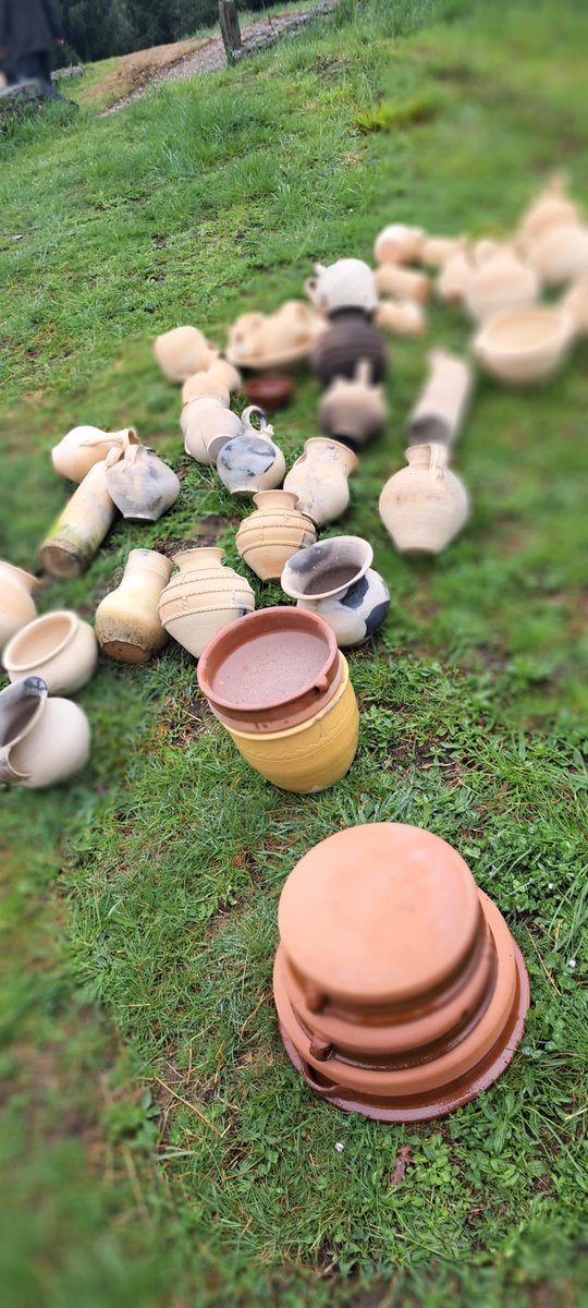 paseargalicia's tweet photo. Hoxe estamos en #Niñodaguia @XunqEspadanedo
Para desfrutar da III Fornada Tradicional e Fiadeiro.
Grazas á movilidade sostible de #mobify por axudarnos a chegar
#pasearmobify
#pasearbarromarelo
#paseargalicia
@TurismoInorde
@InordeOurense https://t.co/HjIba6ysEq