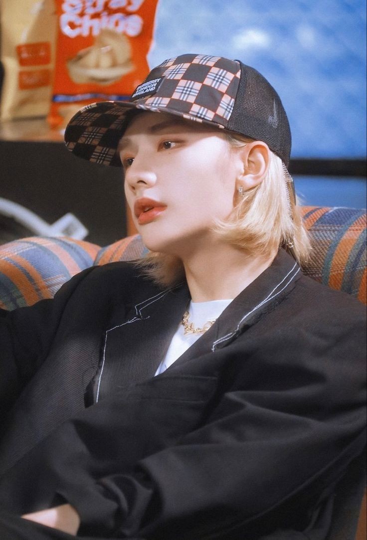 HYUNJIN BURBERRY GLOBAL AMBASSADOR #HYUNJINxBURBERRY #HYUNJIN #BURBERRY #STRAYKIDS