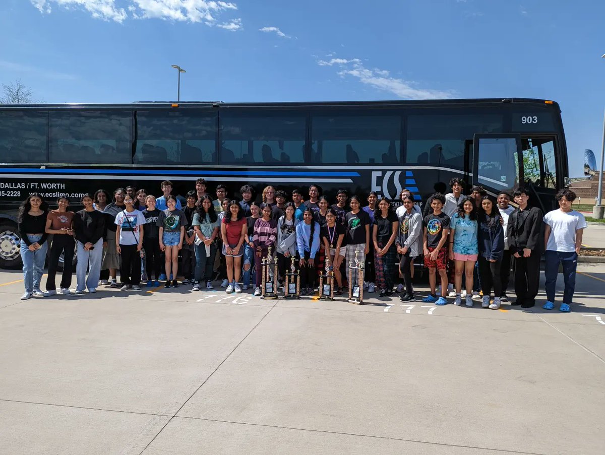 IHSknightORCH's tweet photo. Both of our traveling orchestras earned superior ratings AND Outstanding Performances today at the American Classic Festival. Not only that, but Riddhi Bakde also received an outstanding solo medal! Way to go, Knights!!
#thisishime
#fisdfineartsleads
#fisdmadetoshine https://t.co/lfPtiJjDPP