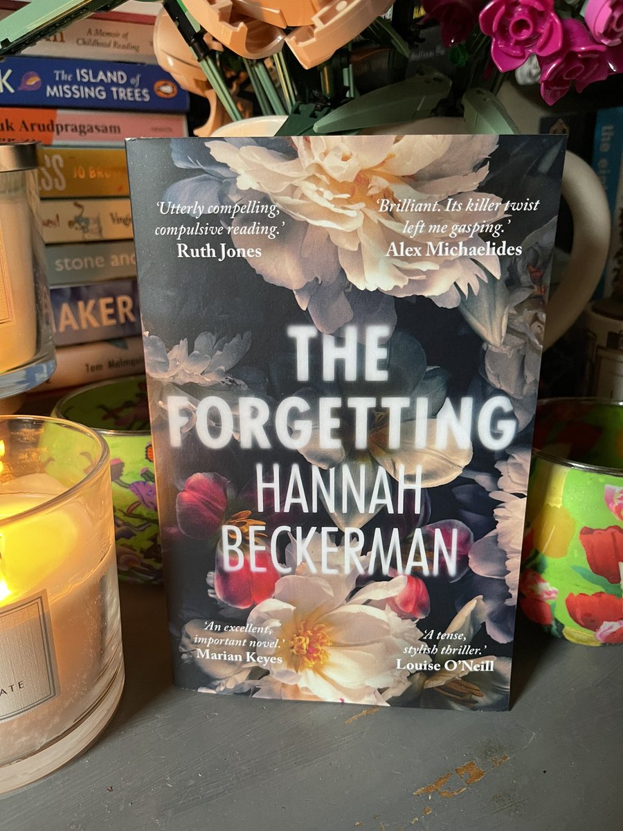 ClareJanetMason's tweet photo. #BookPost #HappyPublicationDay
and Huge Thank you to the fantastic @hannahbeckerman & her publisher for sending me a copy #TheForgetting which sounds frighteningly fabulous ๐๐๐โฌ๏ธโฆThis is one read, you donโt want to forget about๐โฌ๏ธ๐ https://t.co/pGx88qgD3s