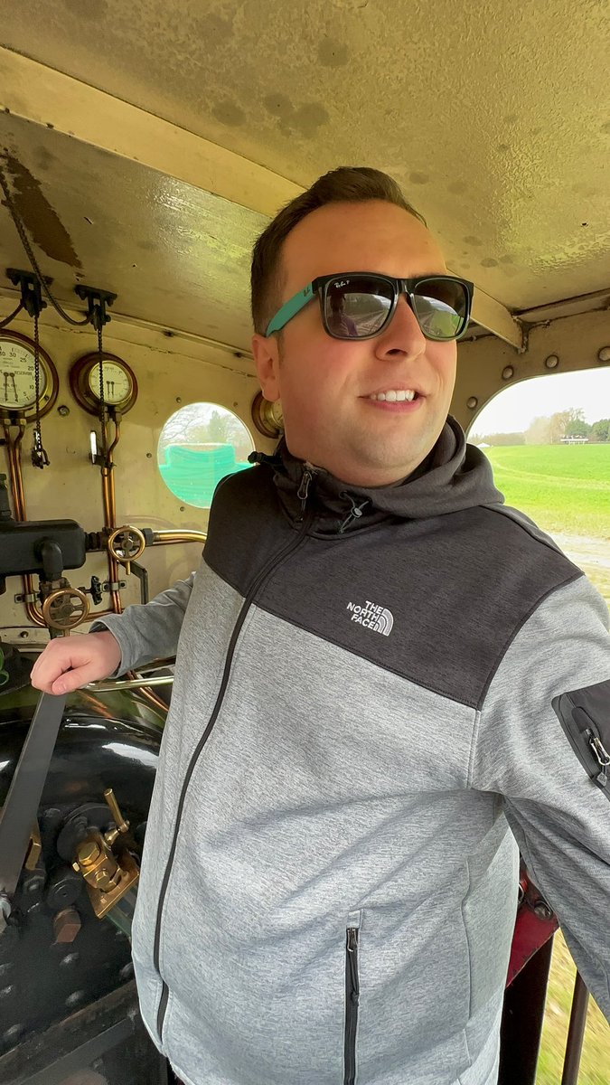 RB_Railway_'s tweet photo. A great day had @StatfoldMuseum, was brilliant to be able to “Drive” a 1953 Bagnall built steam locomotive, which operated in the Rustenburg Platinum Mines in South Africa until 1981!
#railway #steam #locomotive #statfold https://t.co/ORLYogc78x