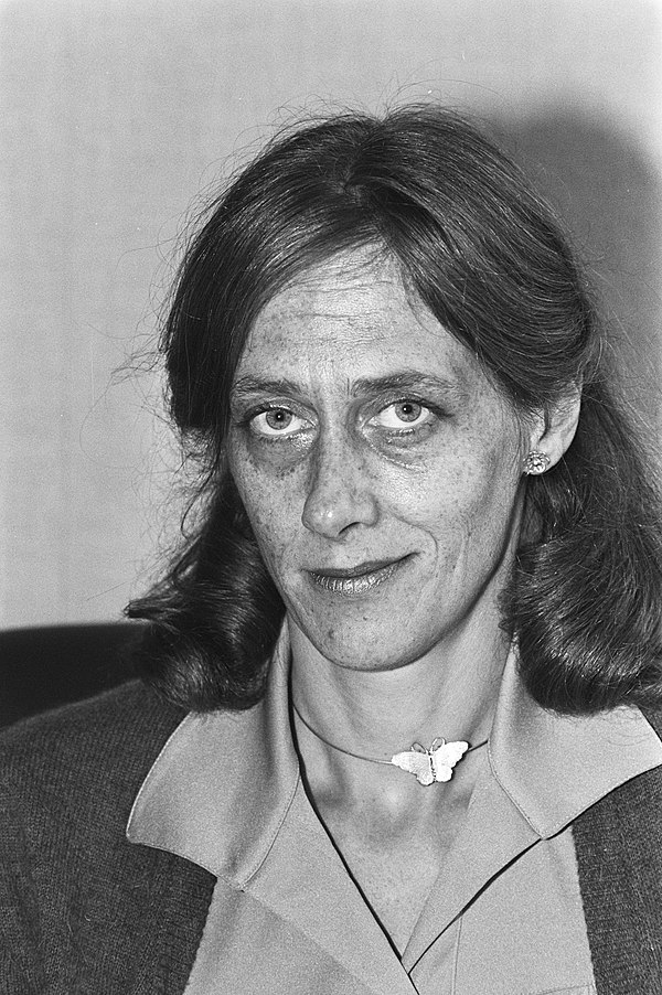 » Nouvel article : Ineke Lambers-Hacquebard, (1946-2014), femme politique néerlandaise, secrétaire d'État à la Santé et à l'Environnement de 1981 à 1982 → fr.wikipedia.org/wiki/Ineke_Lam…