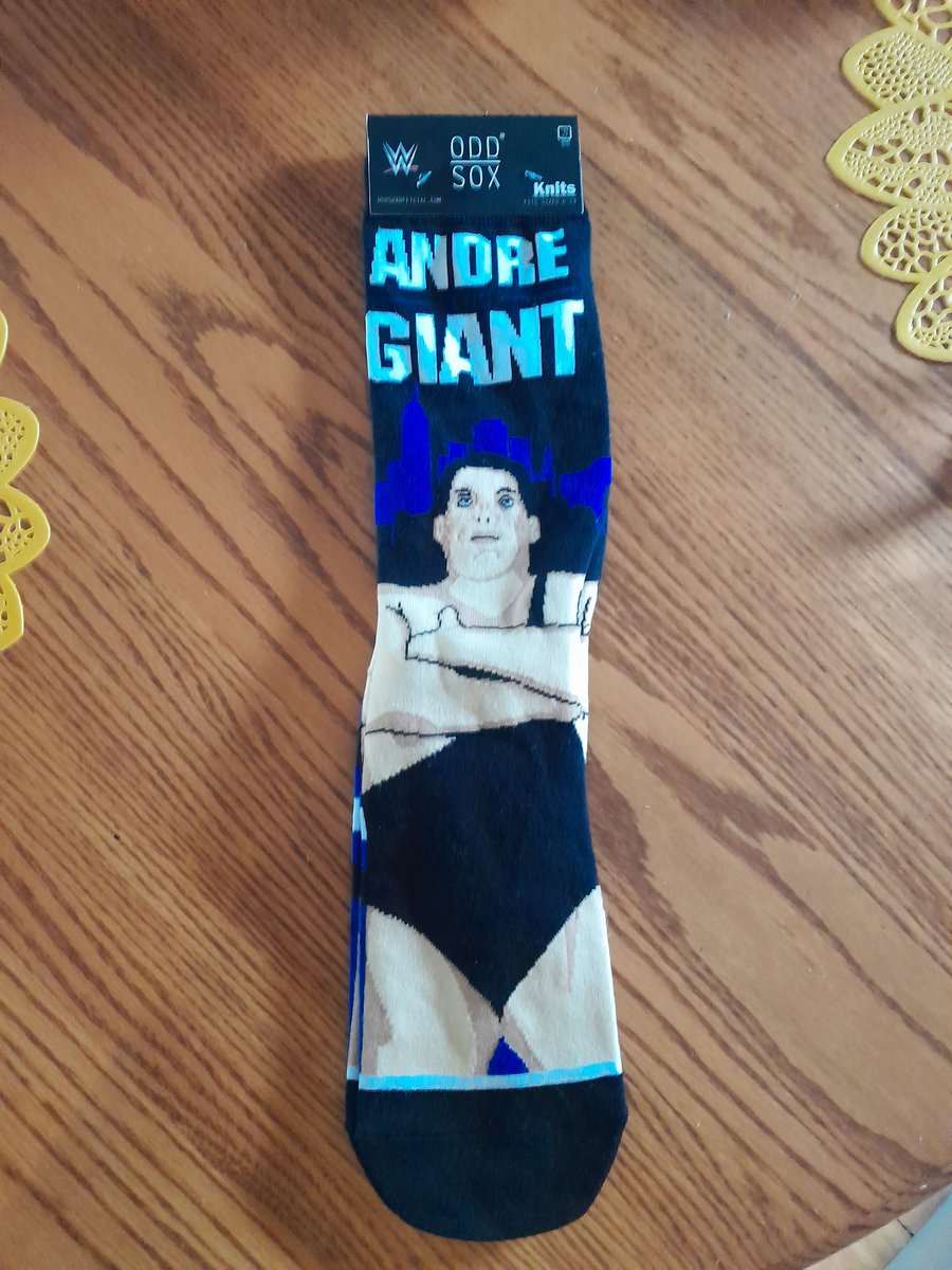 GregBoxcave's tweet photo. @AddisonGreenWX where are your socks for @WrestleMania 39 this weekend !! @WWEonFOX @News12LI https://t.co/PiLcxRb3uX