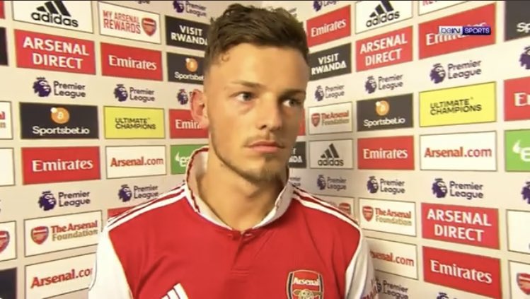 襟がカントナ。 