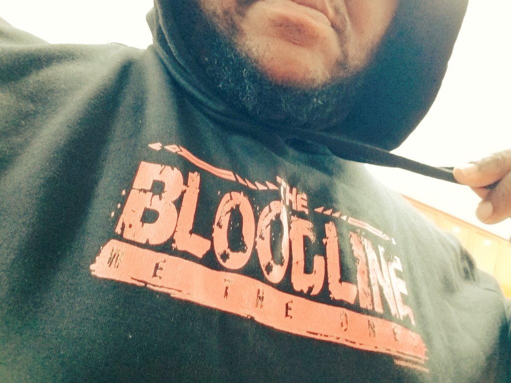 Scotty_Jo_Yung's tweet photo. Its #WrestleMania Day! And yall see what I'm reppin. ☝🏿 #WeTheOnes #FamilyShit https://t.co/iQjJMfdExs