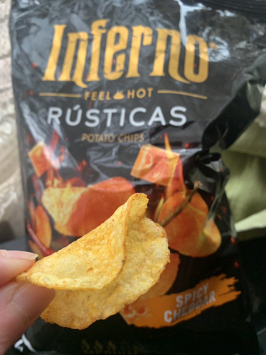 che_nati's tweet image. Lejos, las mejores y más ricas papas fritas que he comido 🙌🏻

#Inferno #Rústicas