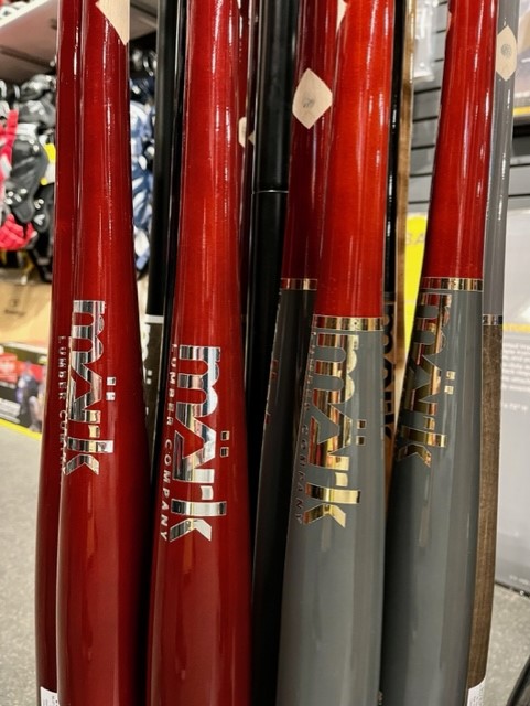 pbkamloops's tweet photo. New for this baseball season is from a great Canadian bat company @mark_lumber. We just received a large order and they are on the rack now. Don't miss out on these beautiful bats!

#baseball #bats #marklumber #pbkamloops #getinthegame https://t.co/wIN6npIP8j