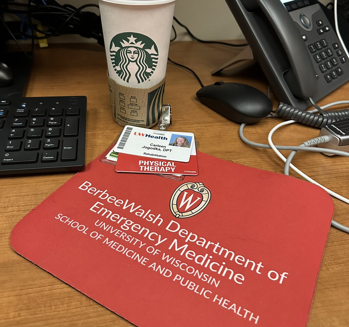 *So* excited to be at my new work home as an #emergencyPT <a href="/UWEmerMed/">Univ. of Wisconsin Emergency Medicine</a> 

Will miss the ☀️🌵⛰️but looking forward to opportunity serve many needs in even bigger ways 😃 💫