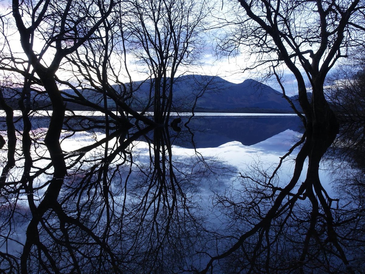 LakelandCamera's tweet photo. Skiddaw and Ullock Pike reflected in Bassenthwaite Lake last Monday morning. https://t.co/nm5GqUWTVe
