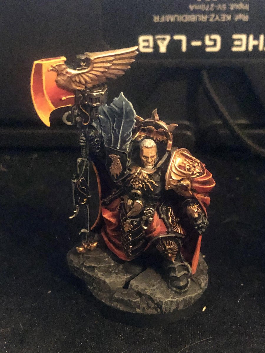 BolisGuillaume's tweet photo. Trajann Valoris I painted as a member of the Shadowkeepers shield host.  #miniaturepainting #w40k #warhammer40000 #WarhammerArt #custodes #shadowkeepers #WarhammerCommunity https://t.co/RSsdroR1u3