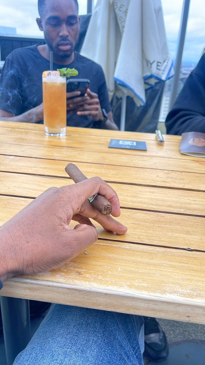 Q1 🤝 @EthanWelby_