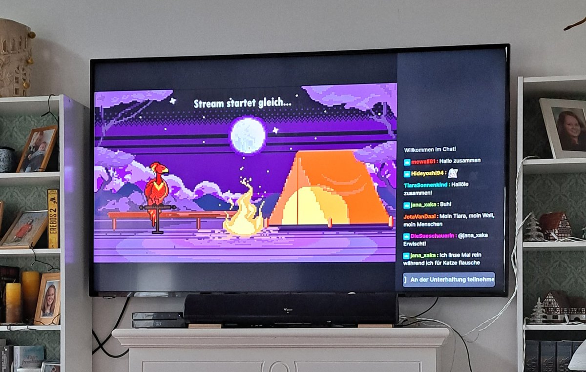 Erellgorh's tweet photo. Gleich startet der erste #Stream von https://t.co/YVeex42M2O
Wir sind gespannt auf das Thema #Jakobsweg. :-) https://t.co/7YlYZea0F5
