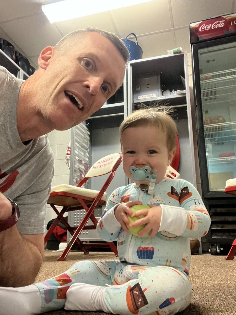 boystenniscoach's tweet photo. In recruiting, it’s important to have standards. 

I always wait until someone is 1 year old before I recruit them.🎾

Parker Bradley came to AHS today for his official visit. He knows how to celebrate his 1st birthday 🎉 🎂 🎈.

@sethbradley34 is making things difficult ⚾️. 😐 https://t.co/4lOIyEYlgQ
