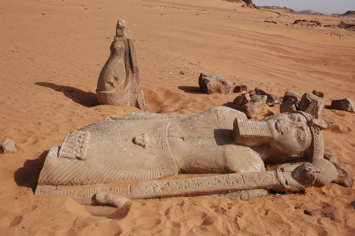 PeterBrandEgypt's tweet photo. Eu tweet în engleză despre Ramses II. O mulțime de poze frumoase și fapte interesante. Te rog urmareste. Mulțumesc. Noua mea carte despre Ramses va fi publicată în aprilie. #Ramses #Egipt #faraon #istorie #vechi #arheologie #antichitate https://t.co/Tm4iHgmMLx