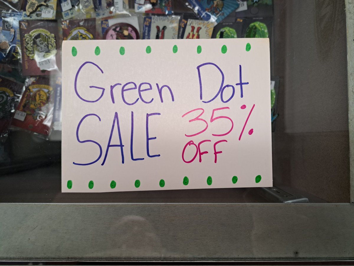 boss_comicsfoco's tweet photo. All month long!! Anything with a green dot is 35% OFF!! https://t.co/mIg0XXIrA6