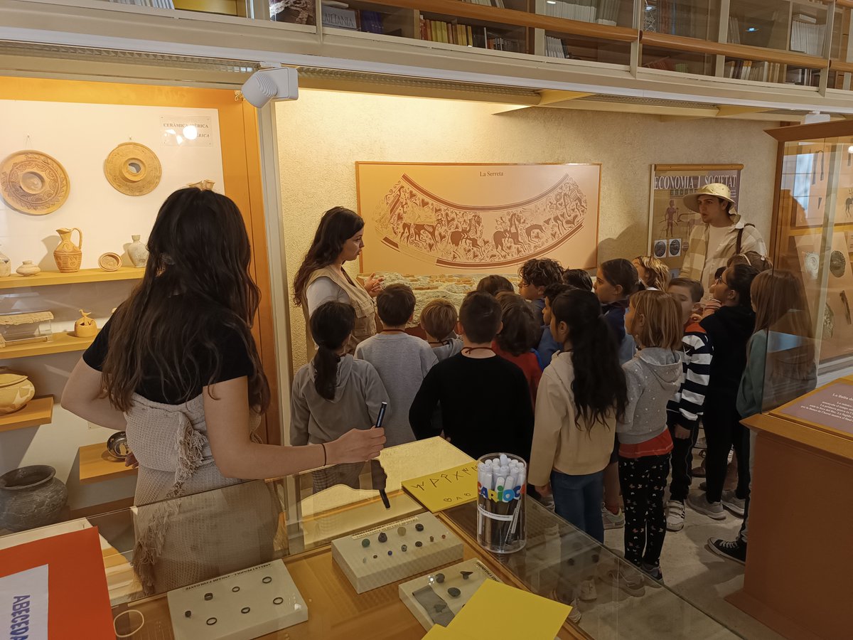 CIP_FP_Batoi's tweet photo. Dinamització del Museu Arqueològic i la torre de Na Valora per 1r TASOCT 

https://t.co/4On0Vha7Gl 

#formacioprofessional #batoifpinnova https://t.co/rwSEql3DjB