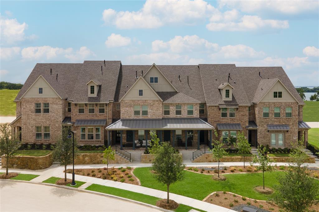 Gingerlweeks's tweet photo. Just Reduced!  $499,953.00, 3BR, 4BA, 7822  Bayside Drive, Rowlett, TX 75088, Full Details https://t.co/7zPW5NqHEb https://t.co/7zhVpGbZ7z