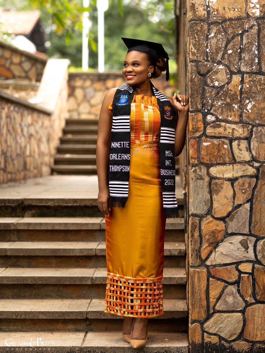 _aattuquaye's tweet photo. Ninette’s Graduation🎊🎊
.
.
#Graduation2023 #LegonGraduation https://t.co/29PFBp40JO