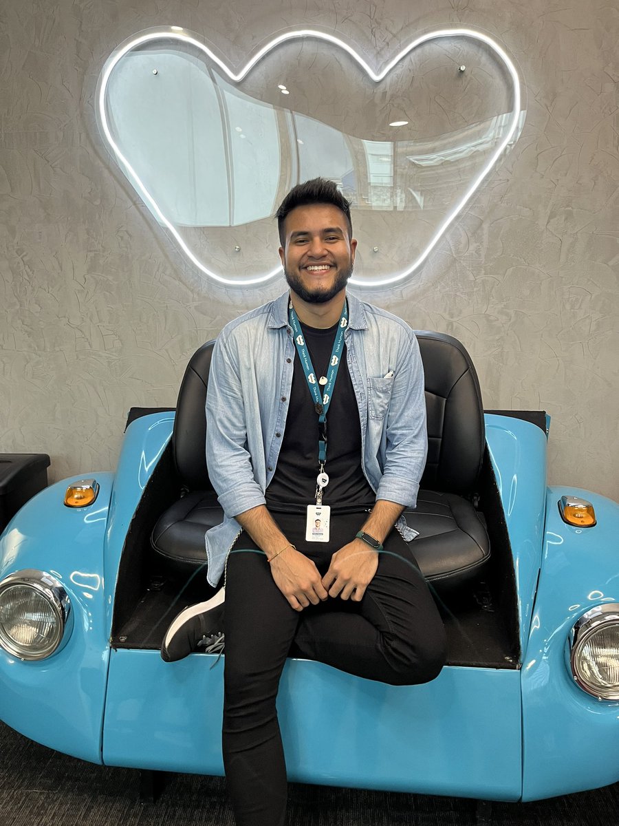 1202msae's tweet image. Ayer, menos de 5 meses, recibí un nuevo ascenso: Senior Operations Supervisor. 

Cerré el mes con toda. 💚💙✨ #Webhelp