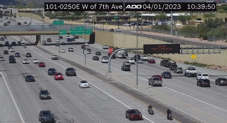 ArizonaDOT's tweet photo. Loop 101 Pima westbound after 7th Ave:  A crash is blocking the right-center lane.

#Loop101 #phxtraffic https://t.co/P2LyXLTZ90