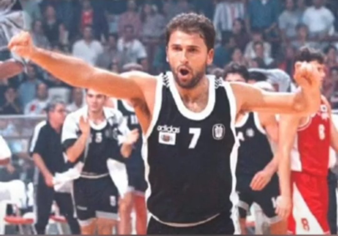 My childhood hero #Πρέλεβιτς #Μπάνε the one who made me love this sport when I first saw him back in 1989. I loved how fast he could shoot and how he always played his heart out. So proud of #PAOKBC for retiring his jersey #7. I wish I could have been there tonight.